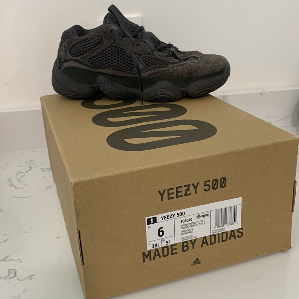 Yeezy 500 Utility Black***Send Offers***